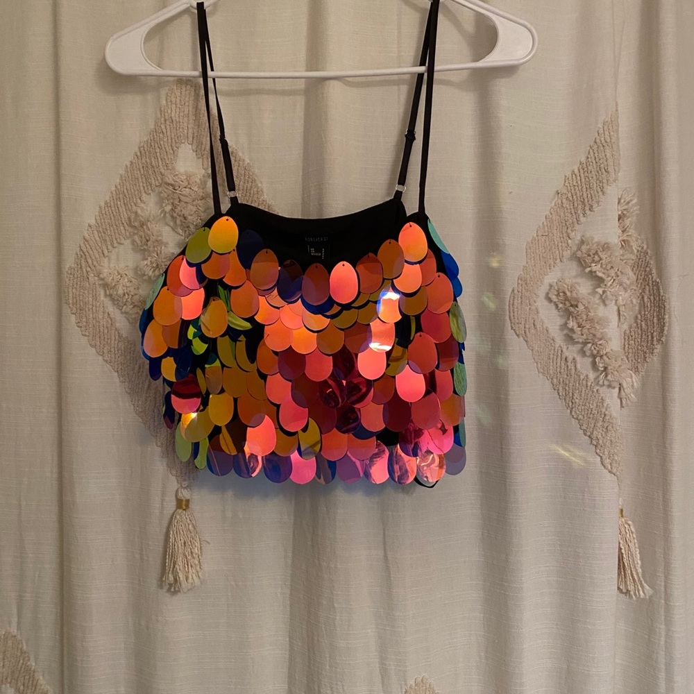 Fun Flashy Cropped Tank - Picture 2 of 3